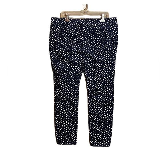 Vineyard vines navy and white polka dot corduroy pants. - Picture 12 of 12